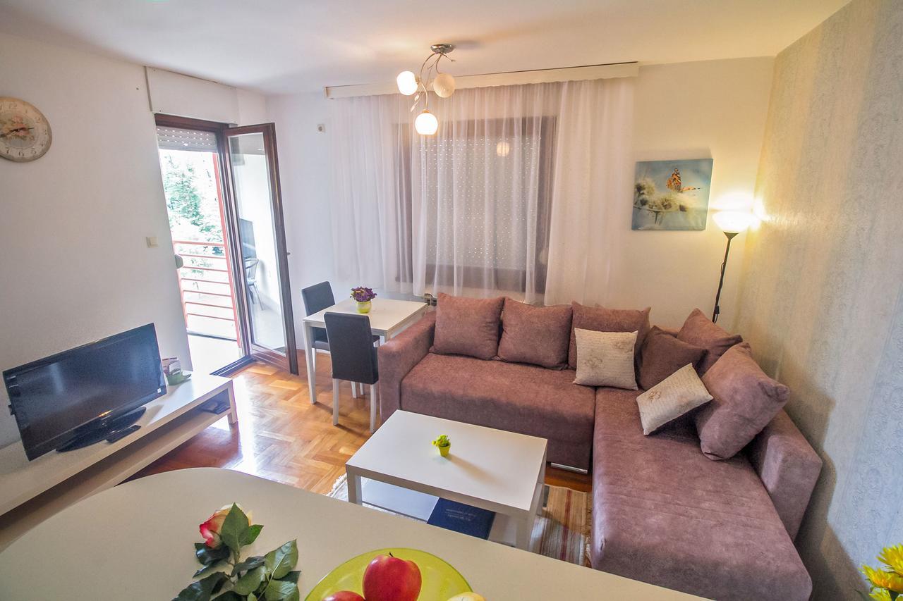 Stan Na Dan Banja Luka Apartment Exterior photo