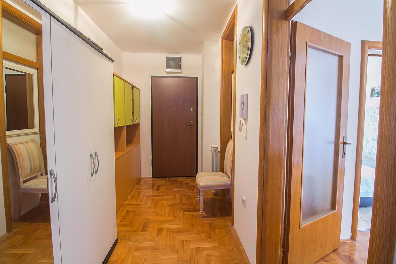 Stan Na Dan Banja Luka Apartment Exterior photo